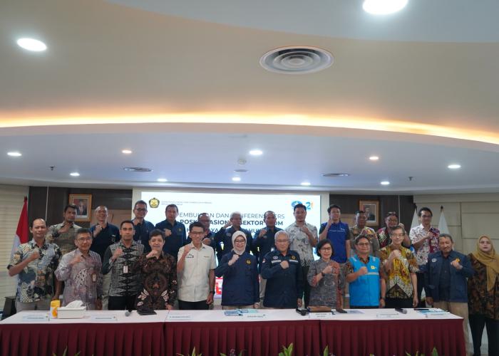 Pembukaan Posko Nataru, Ditjen Ketenagalistrikan Pastikan Pasokan Listrik Aman - Gambar 3