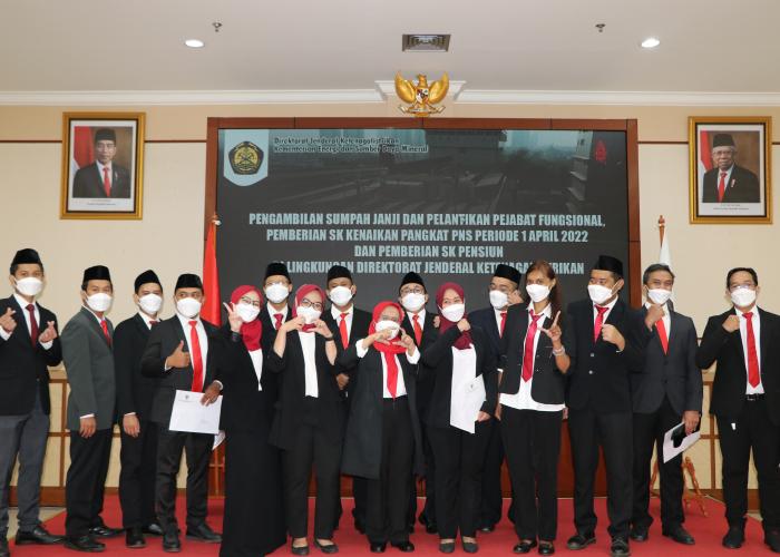 Lantik 10 Pejabat Fungsional, Ini Pesan Direktur Jenderal Ketenagalistrikan - Gambar 2