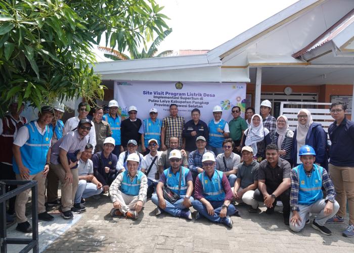 SuperSUN Hadirkan Listrik 24 Jam di Pulau Laiya Pangkep - Gambar 3