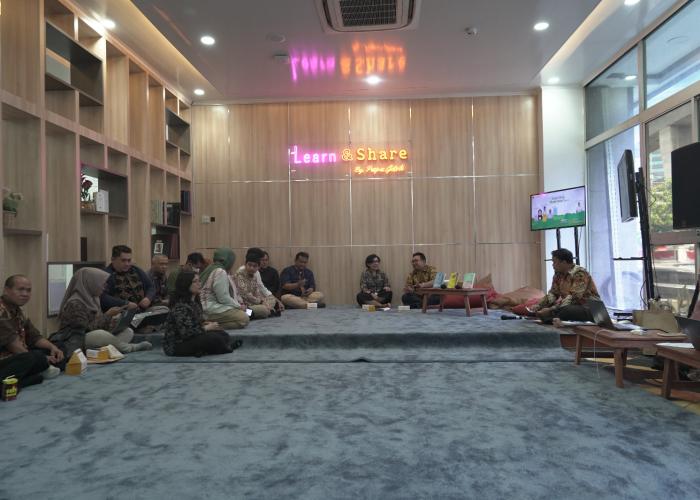 Ditjen Ketenagalistrikan Hadirkan Inovasi Kompetisi Bedah Buku dengan Suasana Santai - Gambar 3