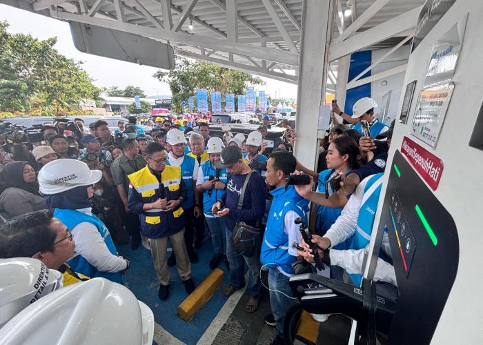 Mudik Nyaman Bersama, Wamen ESDM Tinjau Kesiapan SPKLU di Jawa Tengah - Gambar 2