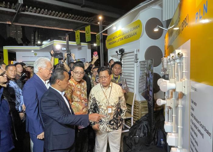 Buka EMF 2025, Menteri ESDM Tegaskan Komitmen Pemerintah Terangi Seluruh Negeri - Gambar 3