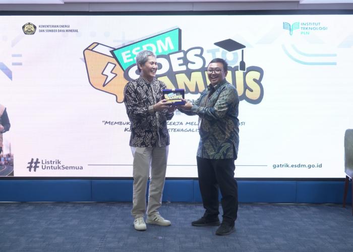 Sambangi Kampus IT PLN, KESDM Tekankan Pentingnya Sertifikasi Kompetensi Ketenagalistrikan - Gambar 2