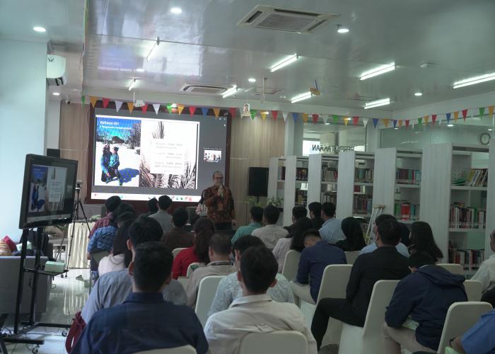 Alumni Talk Ditjen Gatrik Diskusikan Integrasi 100% EBT di Indonesia - Gambar 2