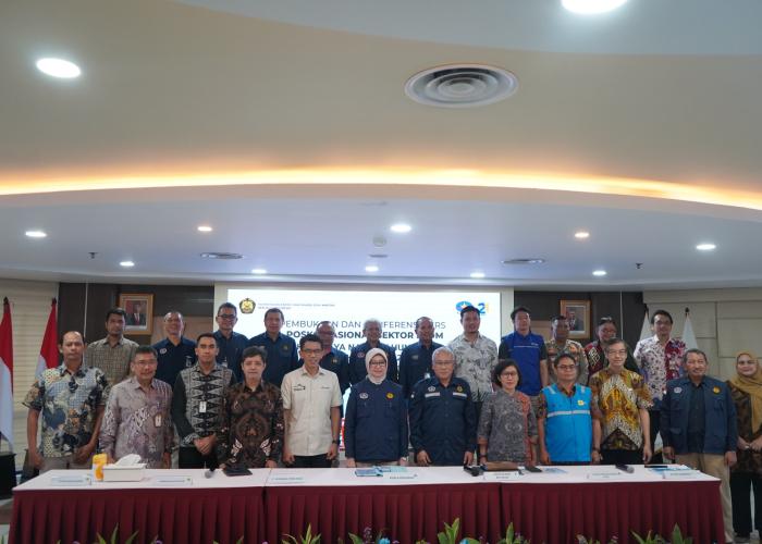 Pembukaan Posko Nataru, Ditjen Ketenagalistrikan Pastikan Pasokan Listrik Aman - Gambar 2