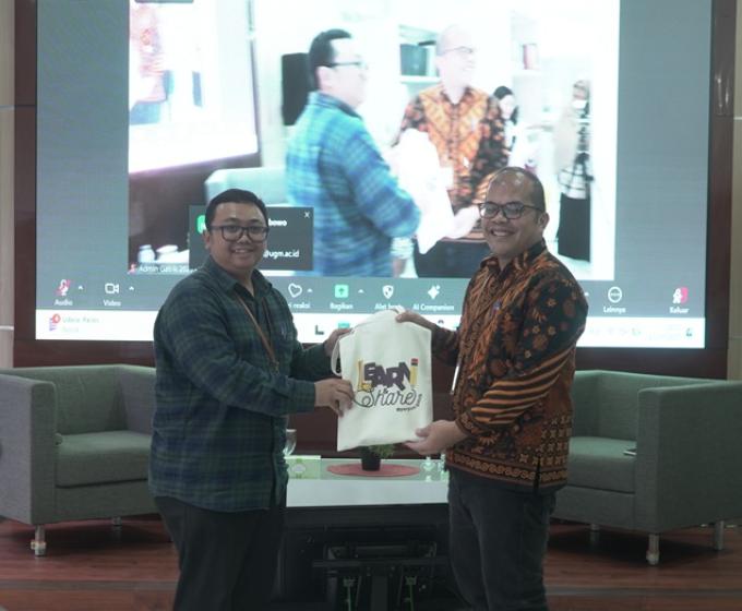 Forum Literasi Journey to Doctoral Degree  Belajar dari LPDP Awardee:  Integrasi 100% Energi Terbarukan di Indonesia