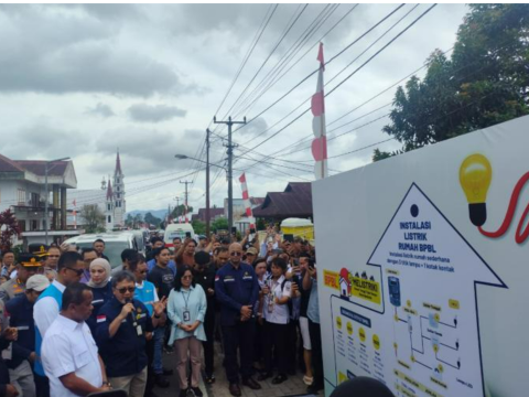 Merdeka dari Kegelapan! Menteri ESDM Resmikan Tiga Proyek Kelistrikan Strategis