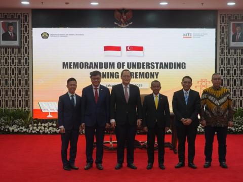Memorandum of Understanding Mining Ceremony Indonesia - Singapura
