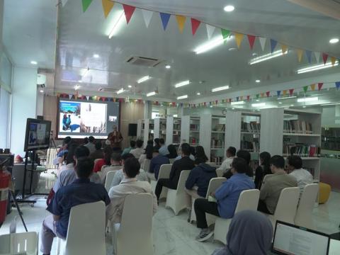 Forum Literasi Journey to Doctoral Degree  Belajar dari LPDP Awardee:  Integrasi 100% Energi Terbarukan di Indonesia